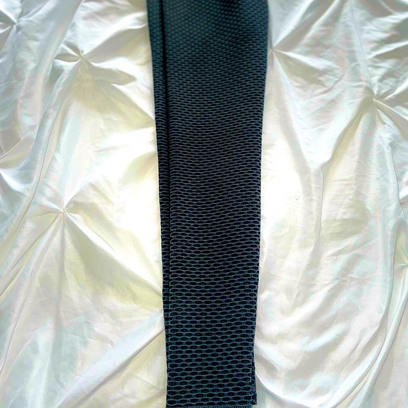 Amazon “Booty Leggings” - Size Small - BLK/ GRY - Picture 6 of 7